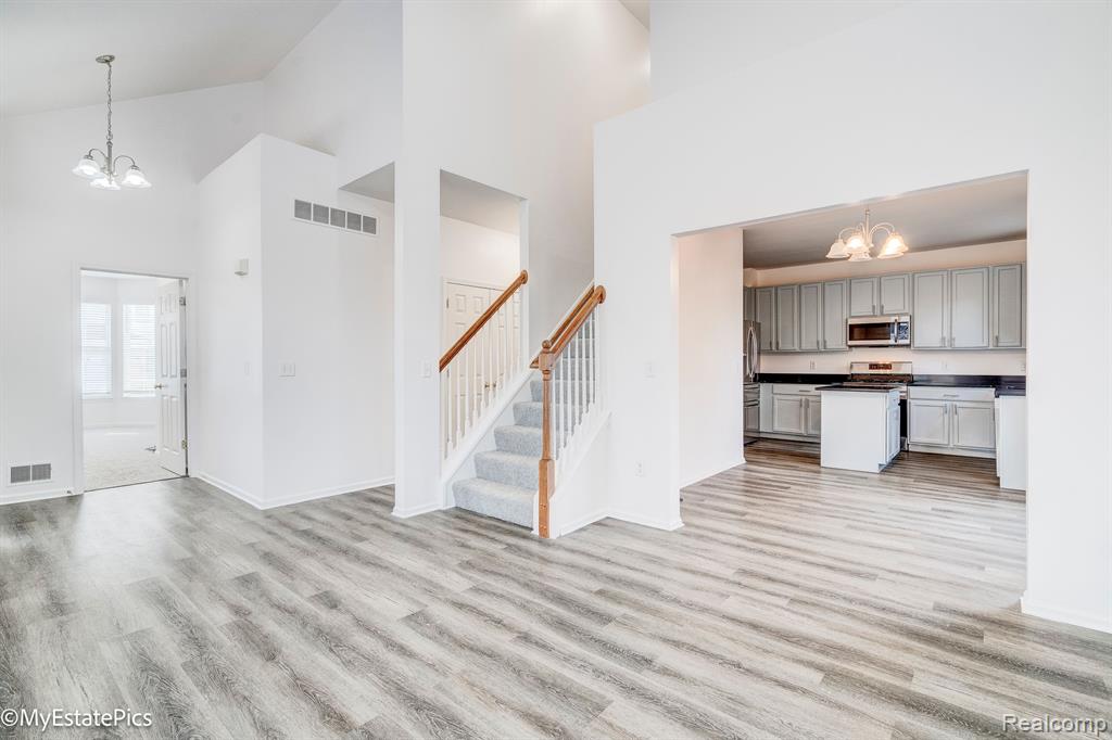 41777 MITCHELL Road, Novi, MI 48377 — Photo 5