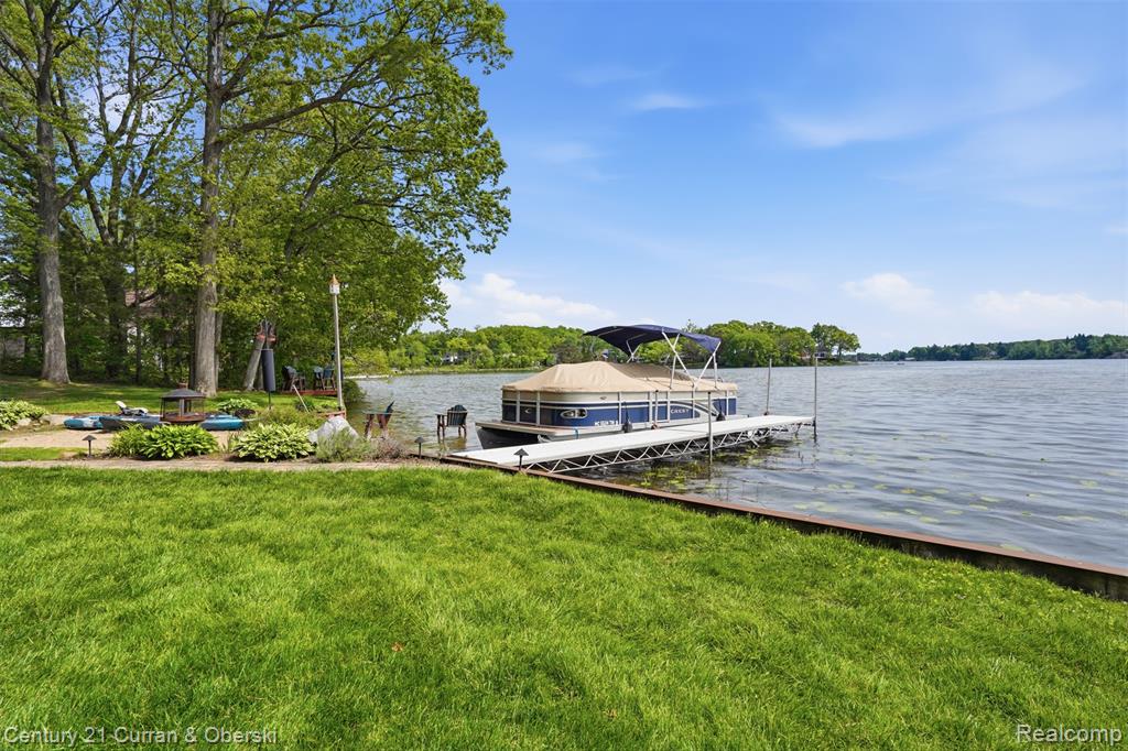 4233 Blain Island Road, Waterford, MI 48329 — Photo 6