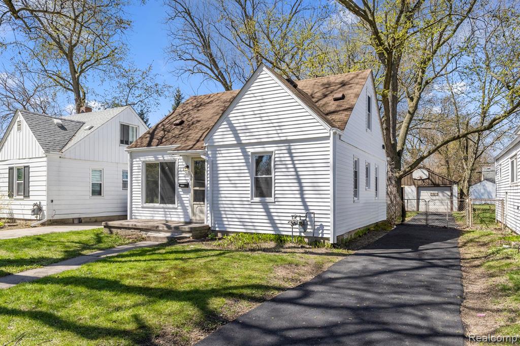 4924 ZIEGLER Street, Dearborn Heights, MI 48125 — Photo 2