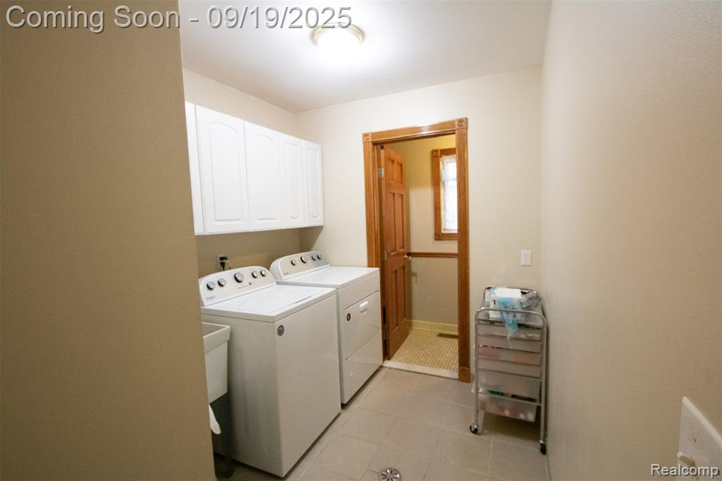 8139 Hedgeway Drive, Shelby Twp, MI 48317 — Photo 37