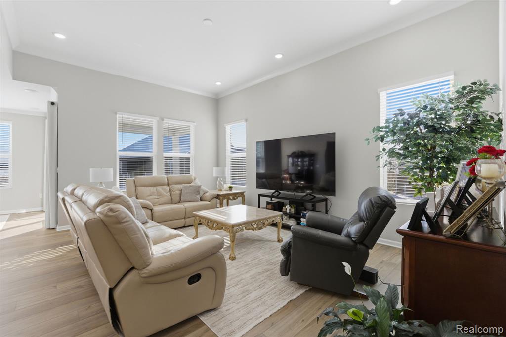 50682 Beckett Court, Macomb, MI, 48044