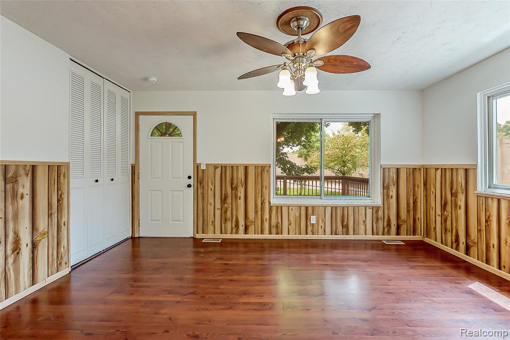658 Kansas Avenue, Ypsilanti, MI 48198 — Photo 22