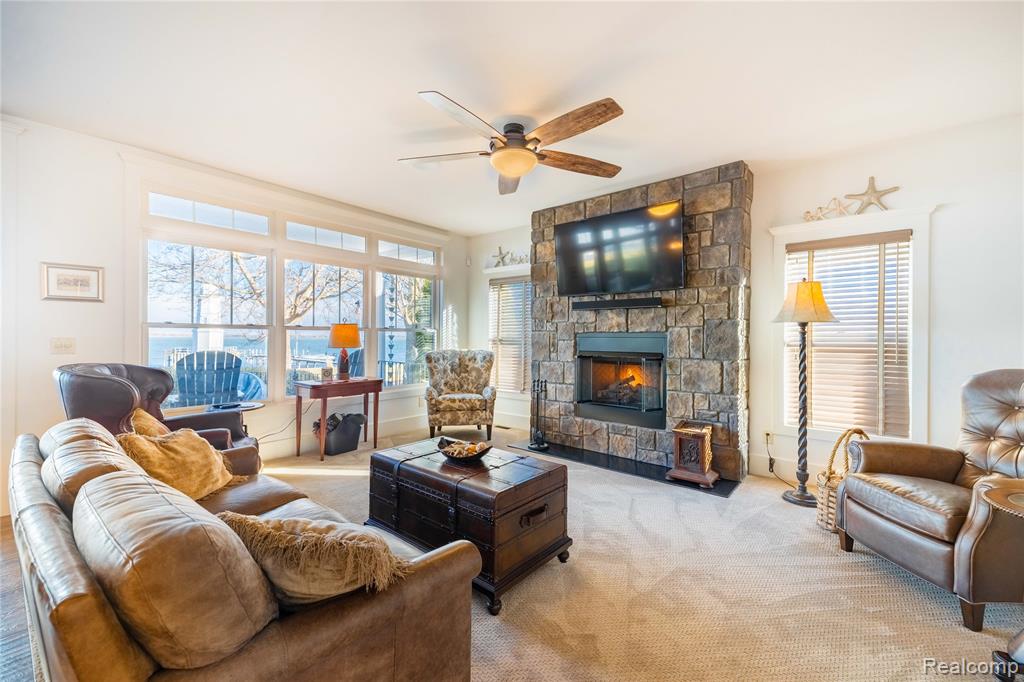 19495 Lighthouse Point, Grosse Ile, MI 48138 — Photo 14