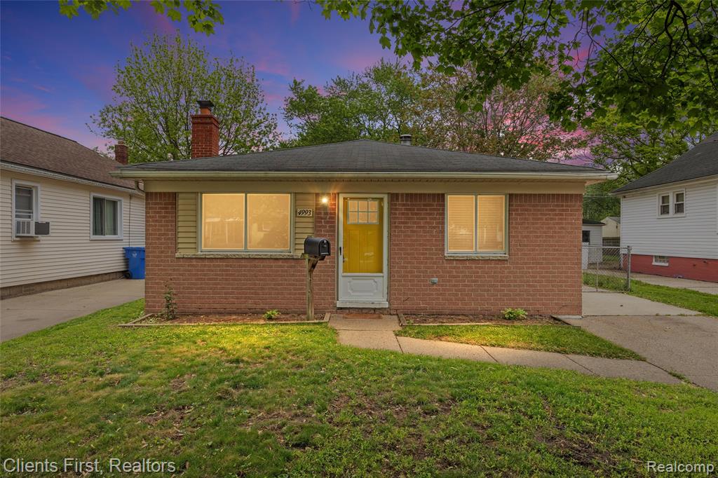 4993 Bedford Street, Dearborn Heights, MI 48125 — front exterior