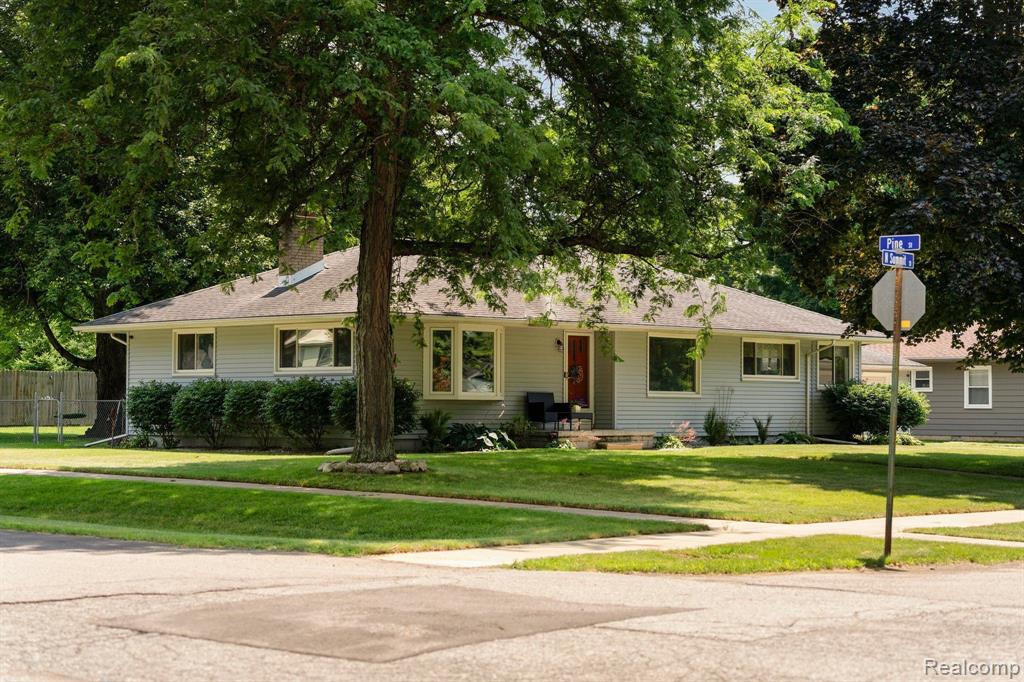 428 N SUMMIT Street, Webberville, MI 48892 — front exterior