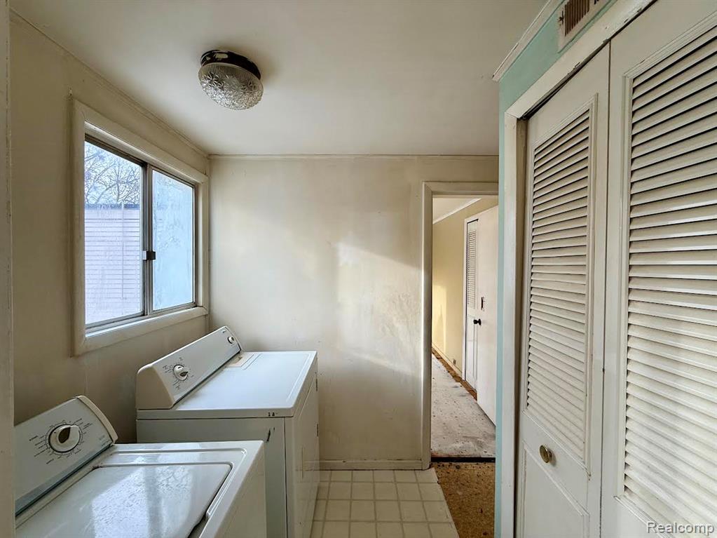 805 Estrada Drive, Belleville, MI 48111 — Photo 34