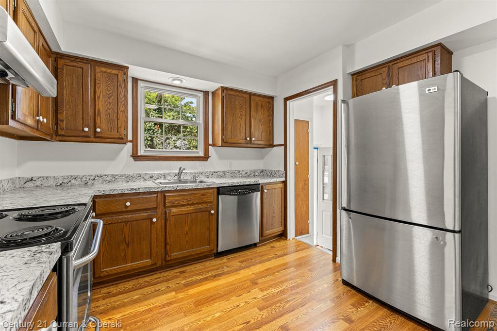 594 Hartsough Street, Plymouth, MI 48170 — Photo 14