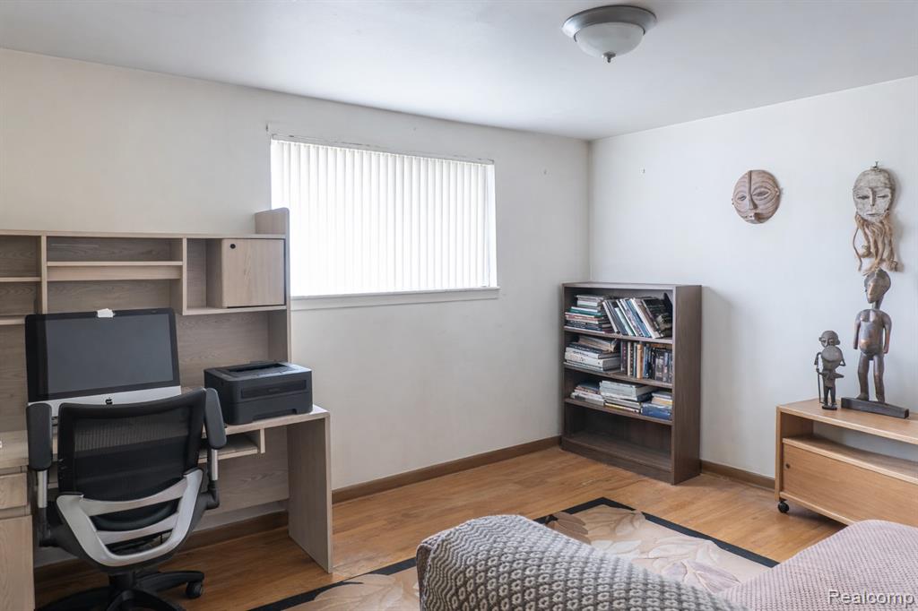 8362 Sunburst, Center Line, MI 48015 — Photo 40