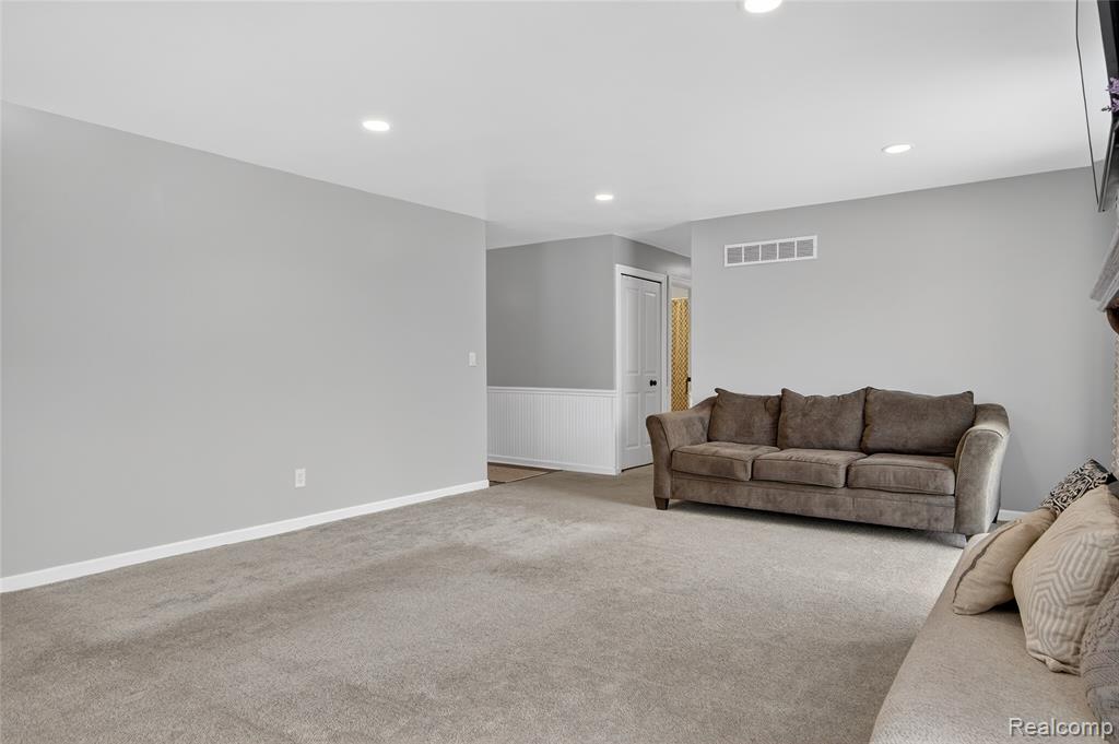 4624 Turner Street, Trenton, MI 48183 — Photo 19