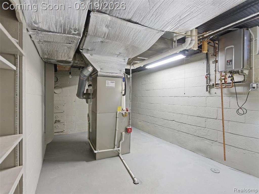 27320 Sunset Boulevard E, Lathrup Village, MI 48076 — Photo 43