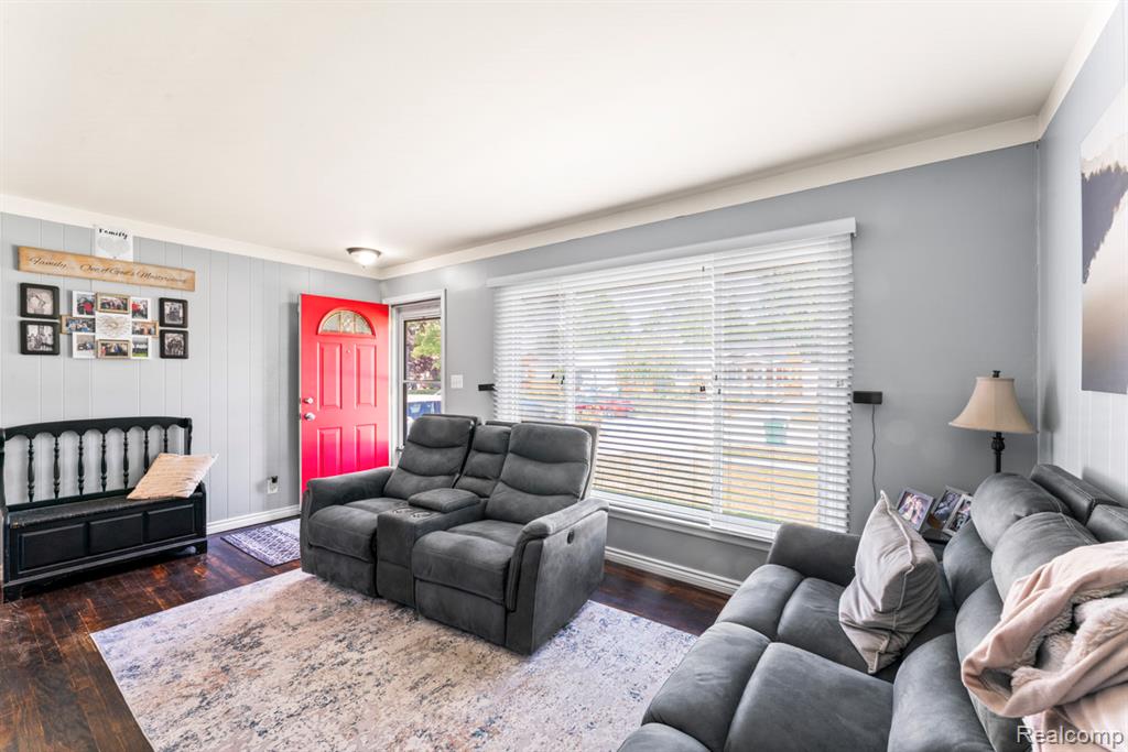 6647 Deering Street, Garden City, MI — Photo 11