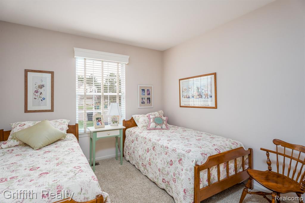 850 CALPERNIA, Wixom, MI 48393 — Photo 21