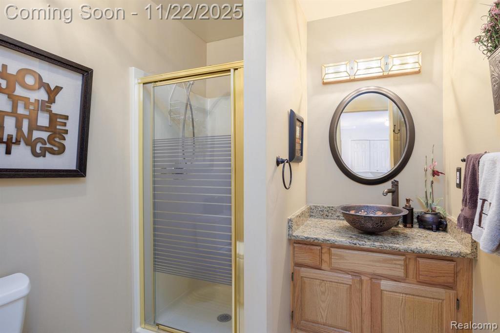 7121 Bluewater Drive, Clarkston, MI 48348 — Photo 17