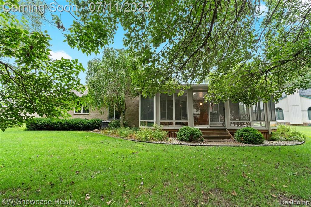 773 Sibley Court, Wixom, MI 48393 — Photo 22