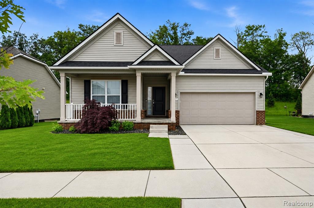 171 Coppice Way, White Lake, MI