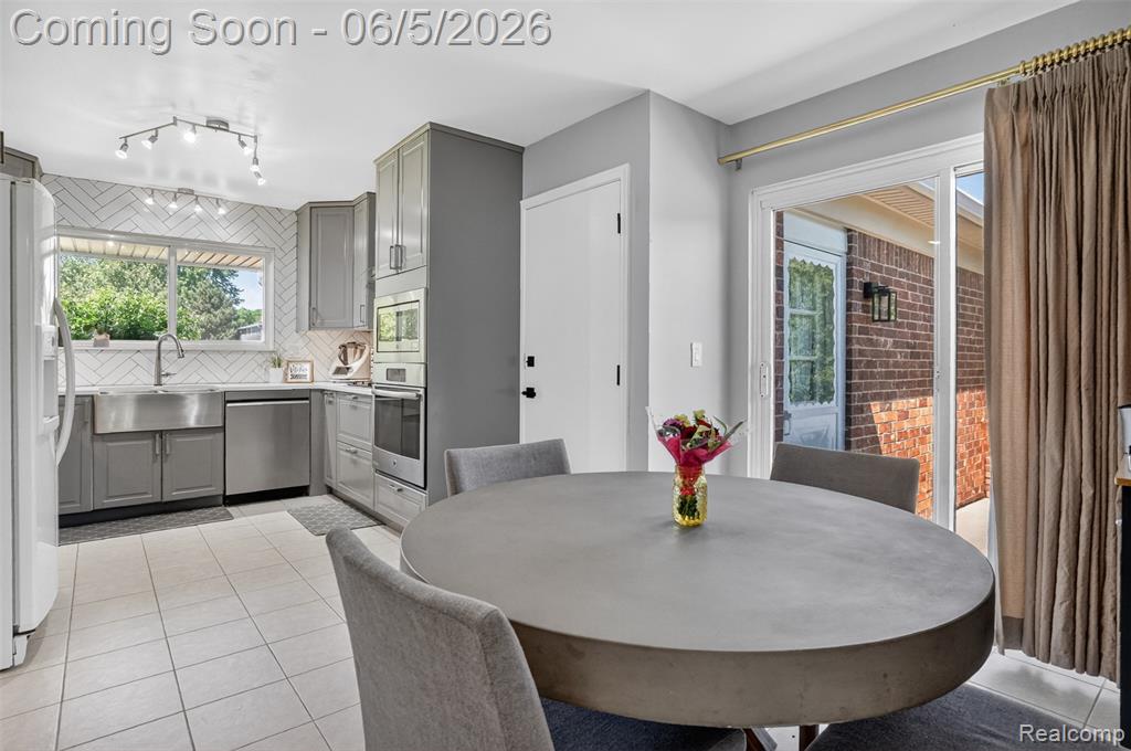87 Duncan Drive, Troy, MI 48098 — Photo 10
