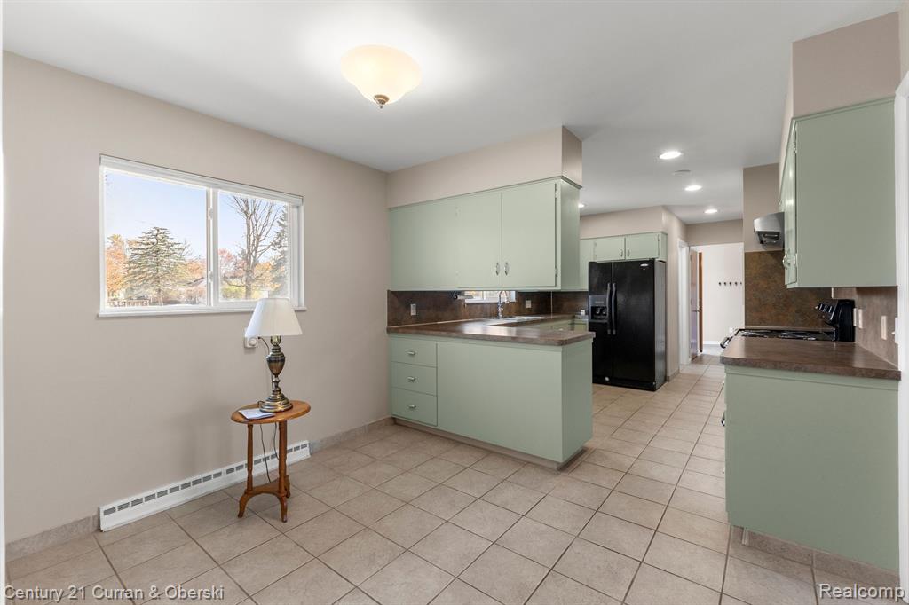 446 LINDEN Court, Saline, MI 48176 — Photo 21