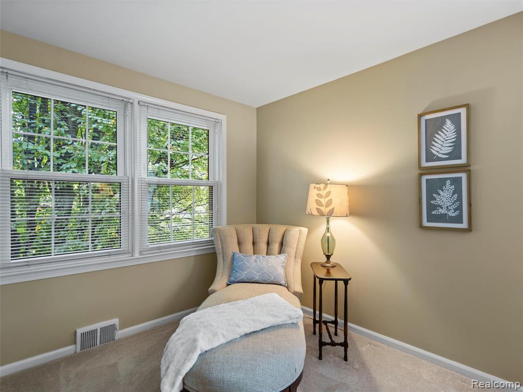 683 Lincoln Road, Grosse Pointe, MI 48230 — Photo 38