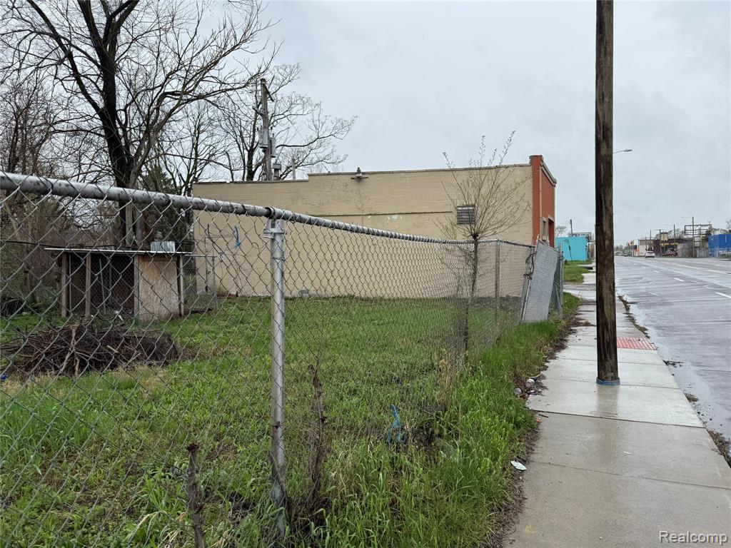 12582 E McNichols Road, Detroit, MI 48205 — Photo 6