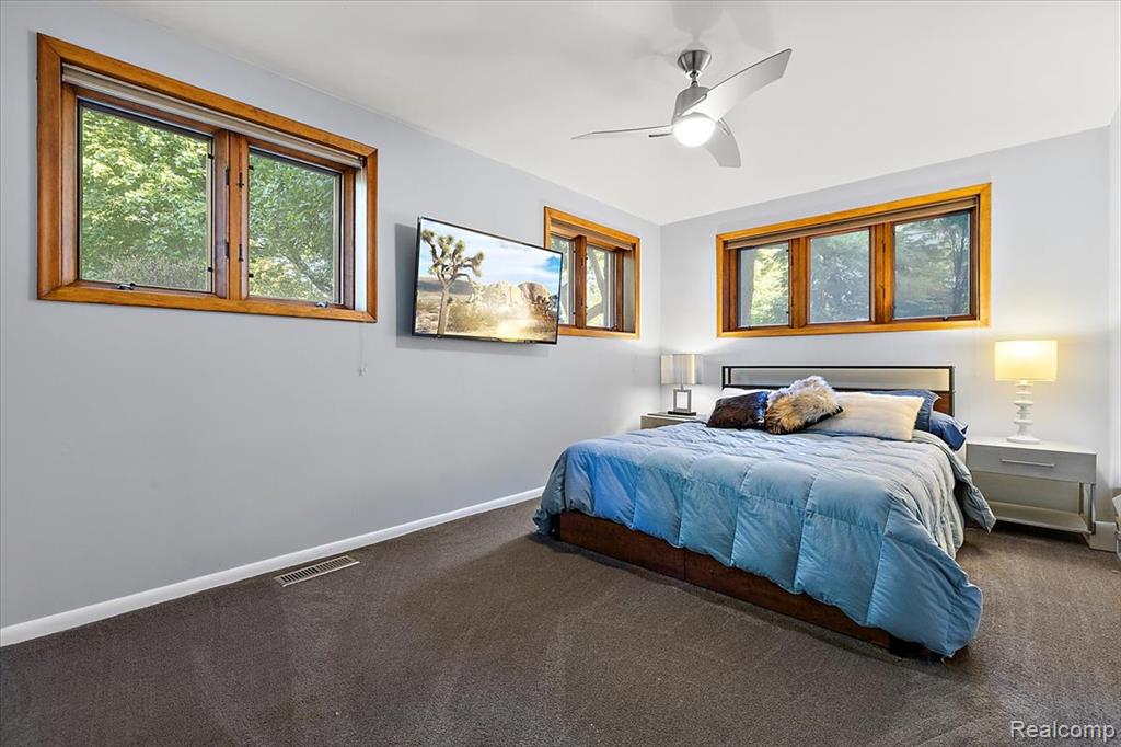 7315 Lindenmere Drive, Bloomfield Hills, MI 48301 — Photo 37