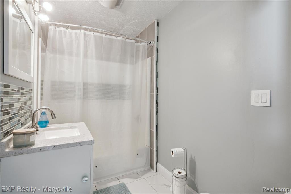 1355 WALDO Road, Williamston, MI 48895 — Photo 18
