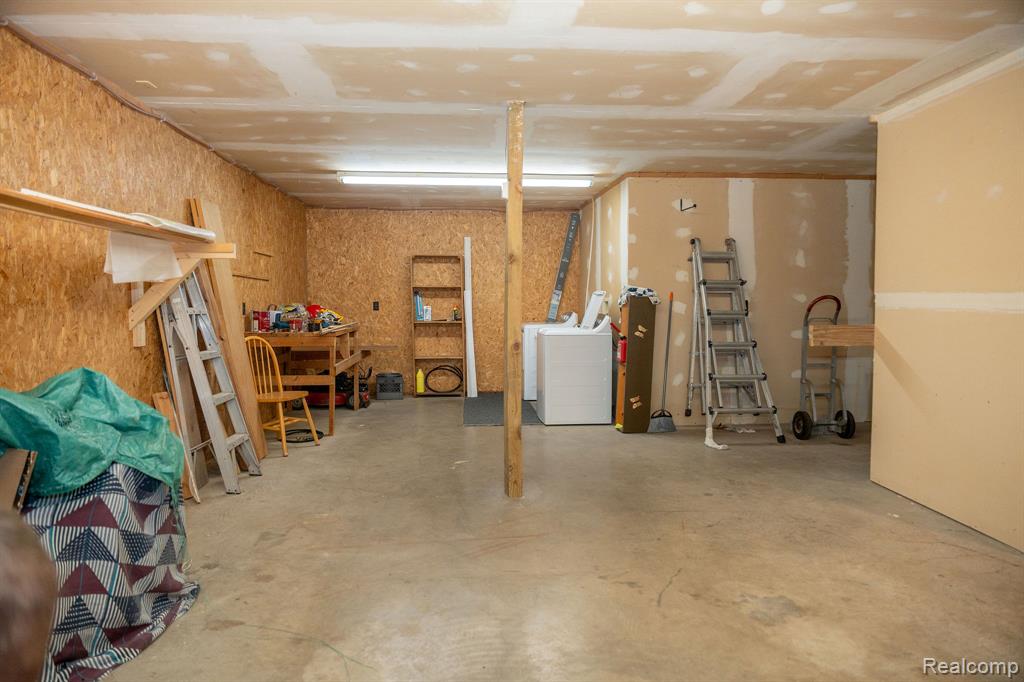 9887 W HIGGINS LAKE Drive, Roscommon, MI 48653 — Photo 58