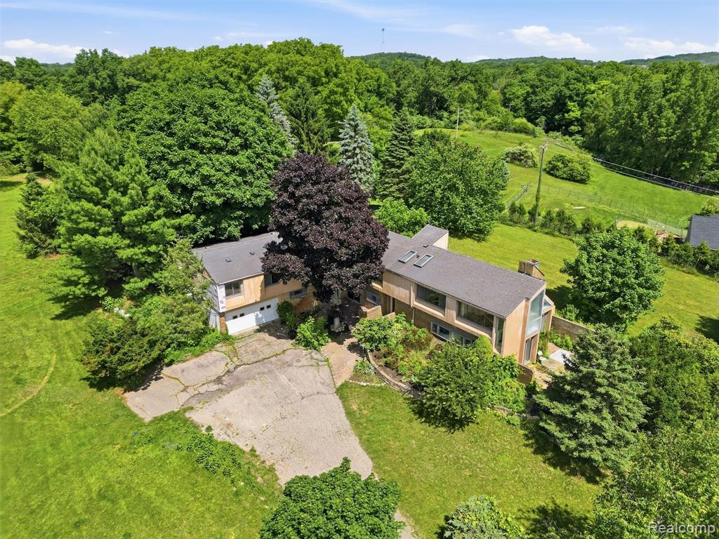 4554 Mystic Hills Circle, Milford, MI 48380 — Photo 64