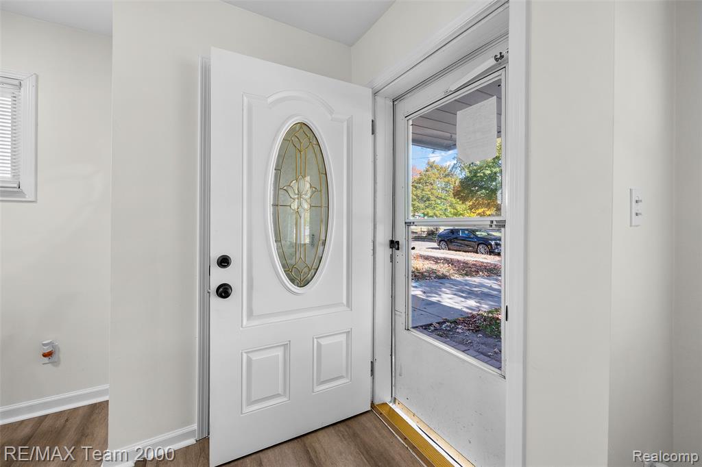 577 Brandt Street, Garden City, MI — Photo 9