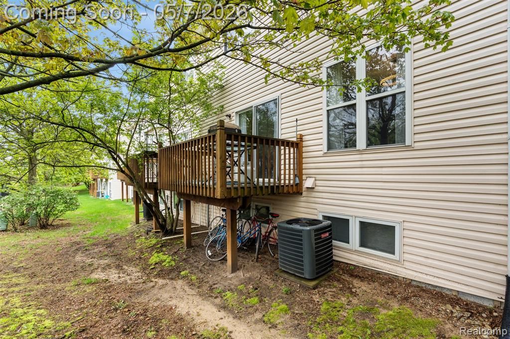 894 Natures Cove Court, Wixom, MI 48393 — Photo 34