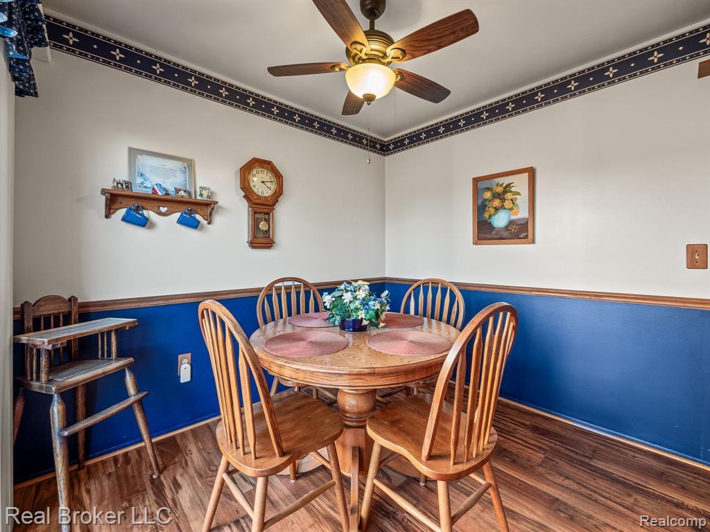 729 CAPE COD, South Lyon, MI 48178 — Photo 12