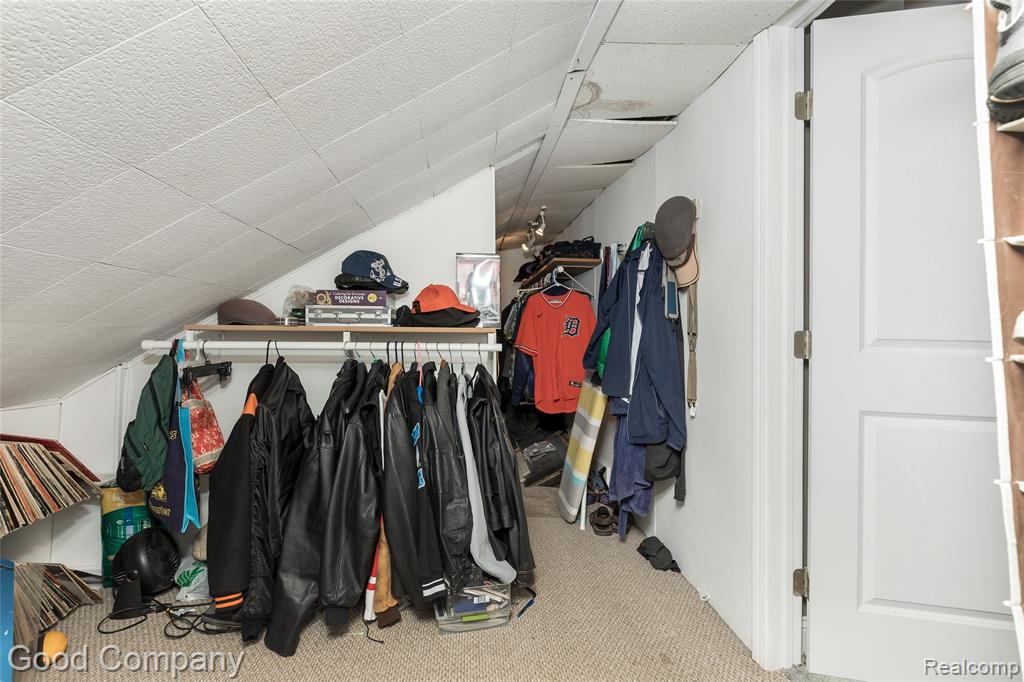 559 E Harry Avenue, Hazel Park, MI 48030 — Photo 19
