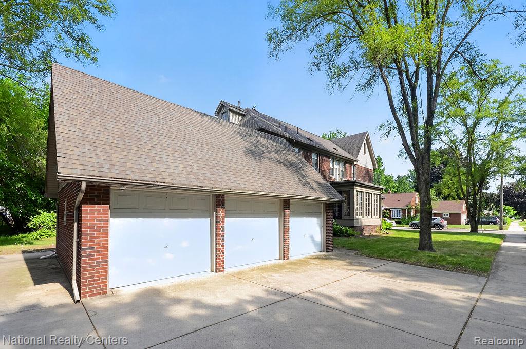 15105 Maplewood Avenue, Eastpointe, MI 48021 — Photo 29