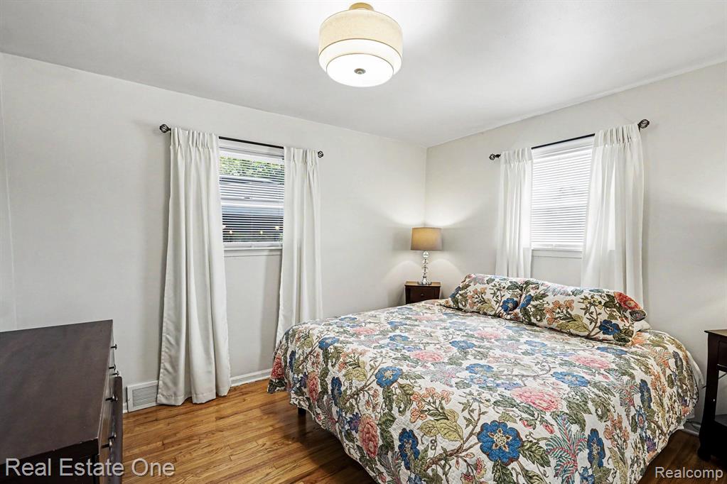769 Manordale Court, Milford, MI 48381 — Photo 11