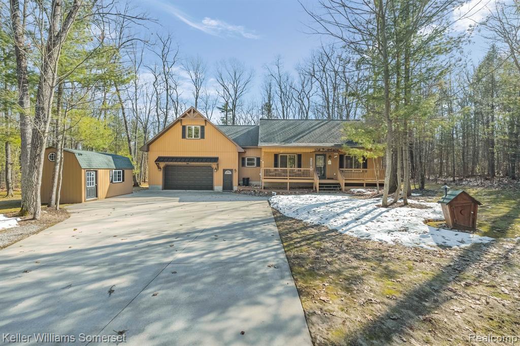 428 CRYSTAL Lane, Roscommon, MI 48653 — Photo 4