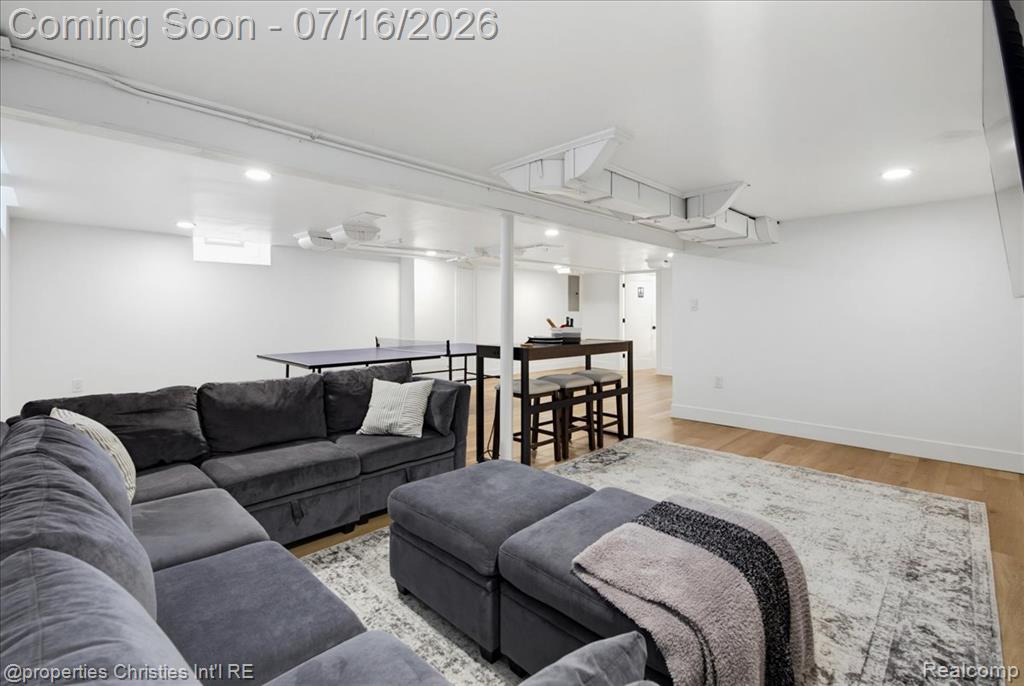 26642 York Road, Huntington Woods, MI — Photo 40