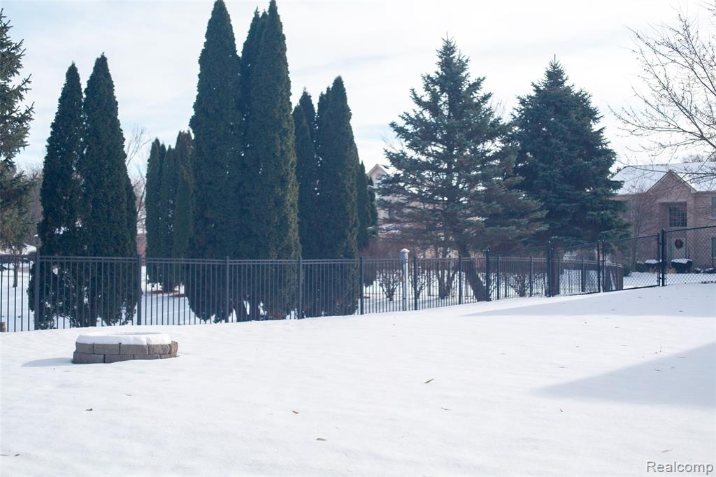 47546 Belmont Drive, Belleville, MI 48111 — Photo 55