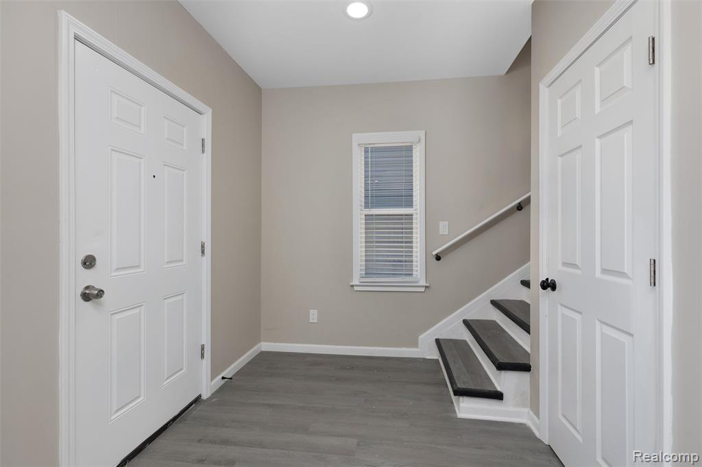 1565 Glendale Street, Detroit, MI 48238 — Photo 8