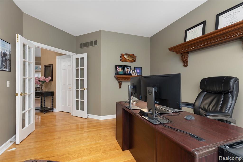 4618 Waterbury Drive, Clarkston, MI 48348 — Photo 11