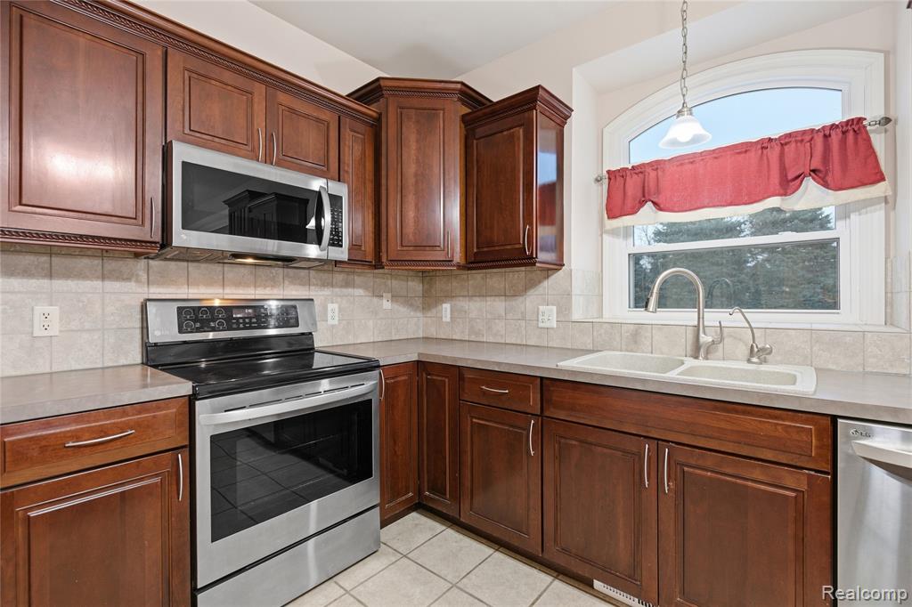 72824 Solanus Drive, Bruce, MI 48065 — Photo 10