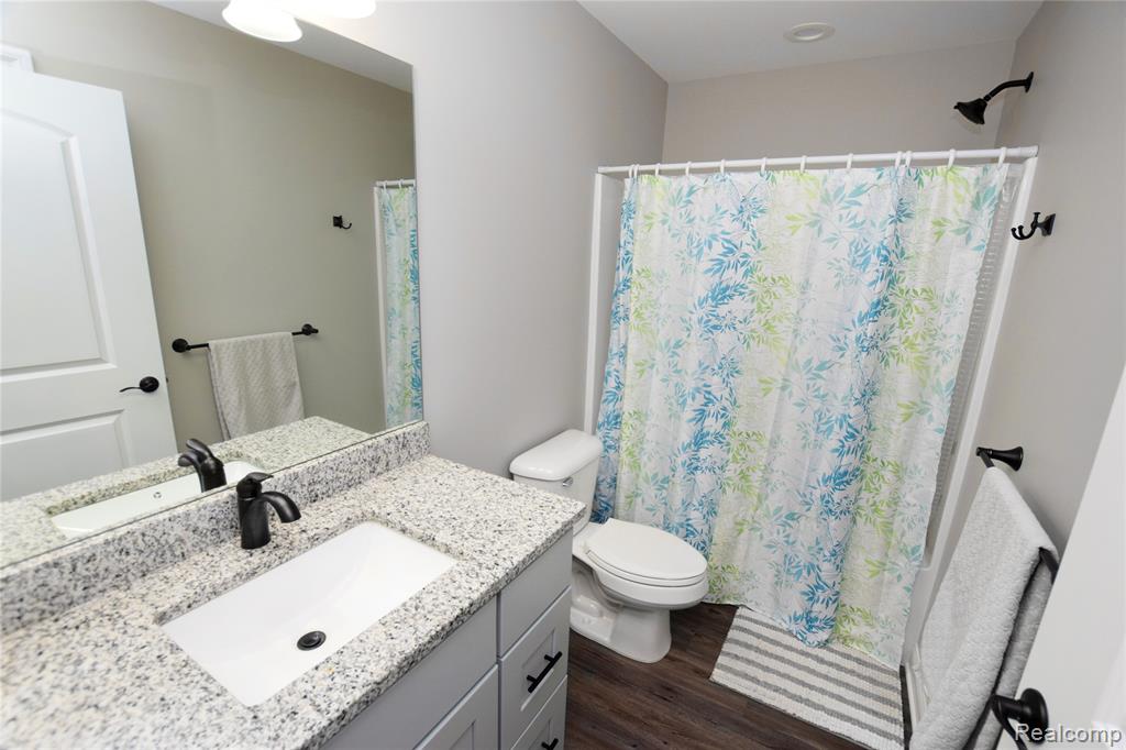 899 Watercress Lane, Fenton, MI 48430 — Photo 14