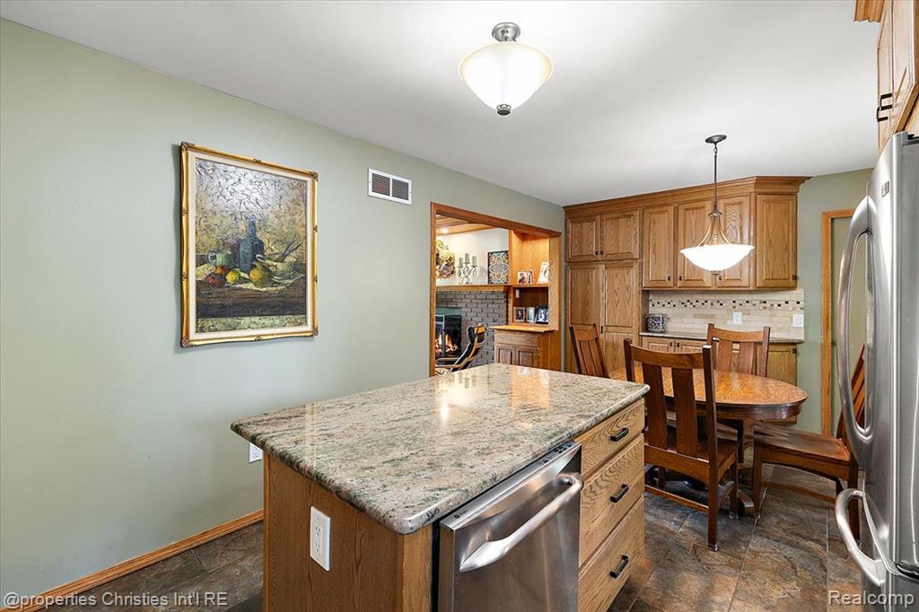 42737 Steepleview Court, Northville, MI 48168 — Photo 20
