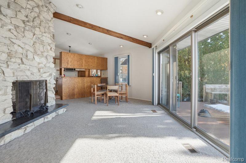 9136 Shinanguag Drive, Goodrich Vlg, MI — Photo 11