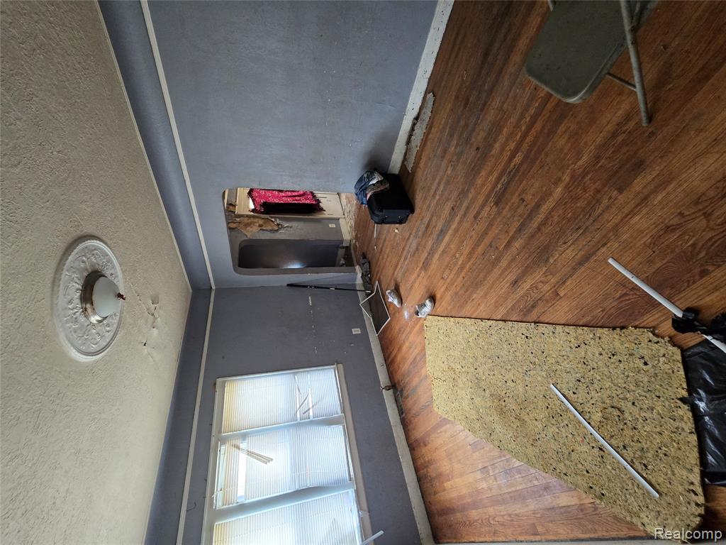 17325 Barlow Street, Detroit, MI 48205 — Photo 27