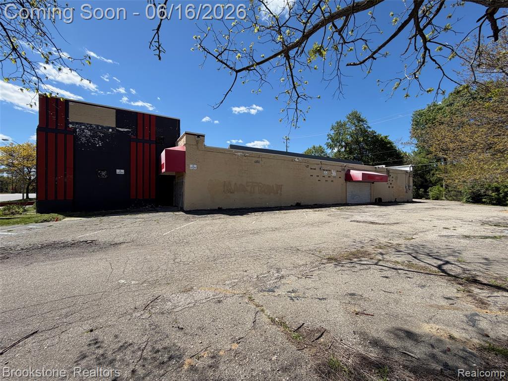 600 W Huron Street, Pontiac, MI 48341 — Photo 4