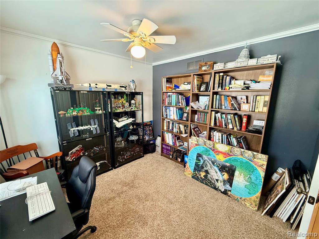 7586 Paradise Drive, Grand Blanc, MI 48439 — Photo 28