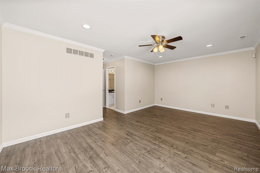 6689 W Ridgefield Circle, West Bloomfield, MI — Photo 19