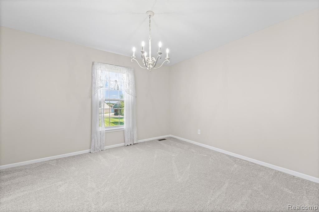 840 Cross Circle, Oxford, MI 48371 — Photo 32