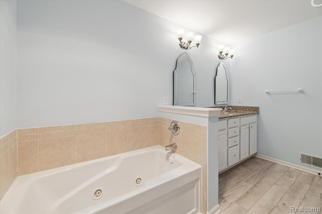 6062 GREEN ASH Drive, 36, Brighton, MI 48116 — Photo 31