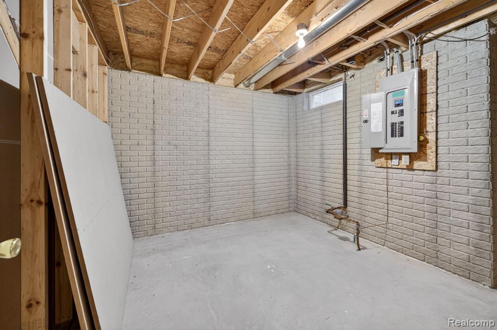 100 Aberdeen Drive, 36, Flushing, MI 48433 — Photo 48