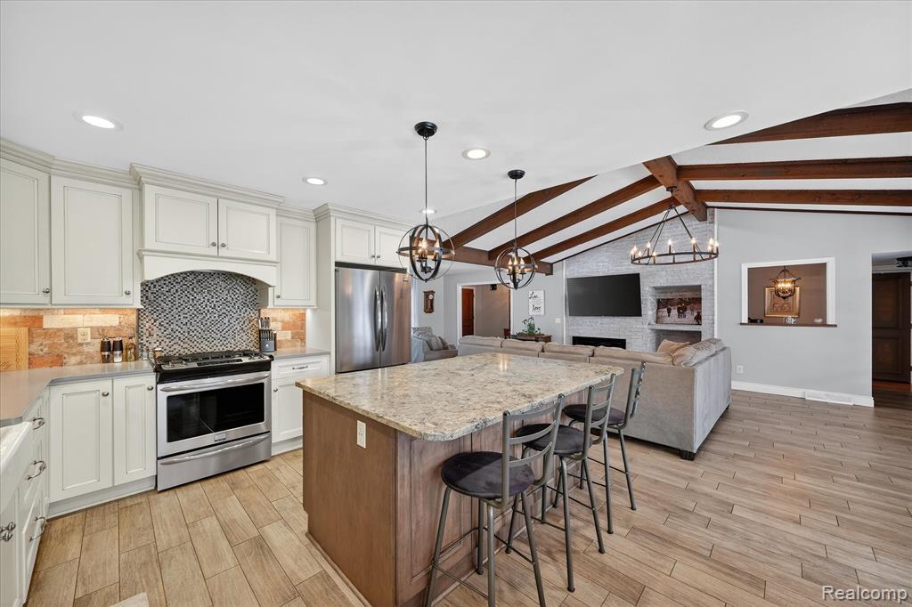 5397 Sutton Place, Grand Blanc, MI 48439 — Photo 13